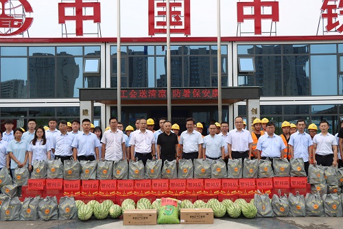 送清凉合影(2).JPG 送清凉合影(2).JPG